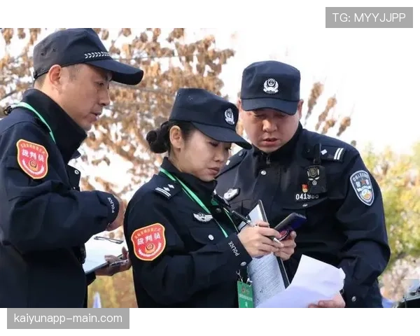 违规换人的判罚标准与裁判处理流程详解 违规换人的判罚标准与裁判处理流程详解